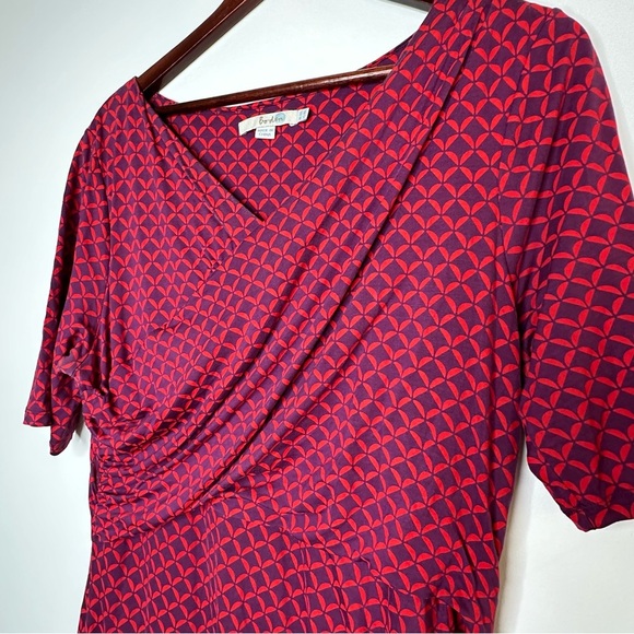 Boden Midi Dress in Red with Elegant Pattern - Picture 4 of 8